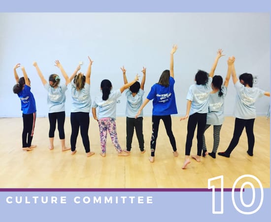 Young dancers in blue tshirts